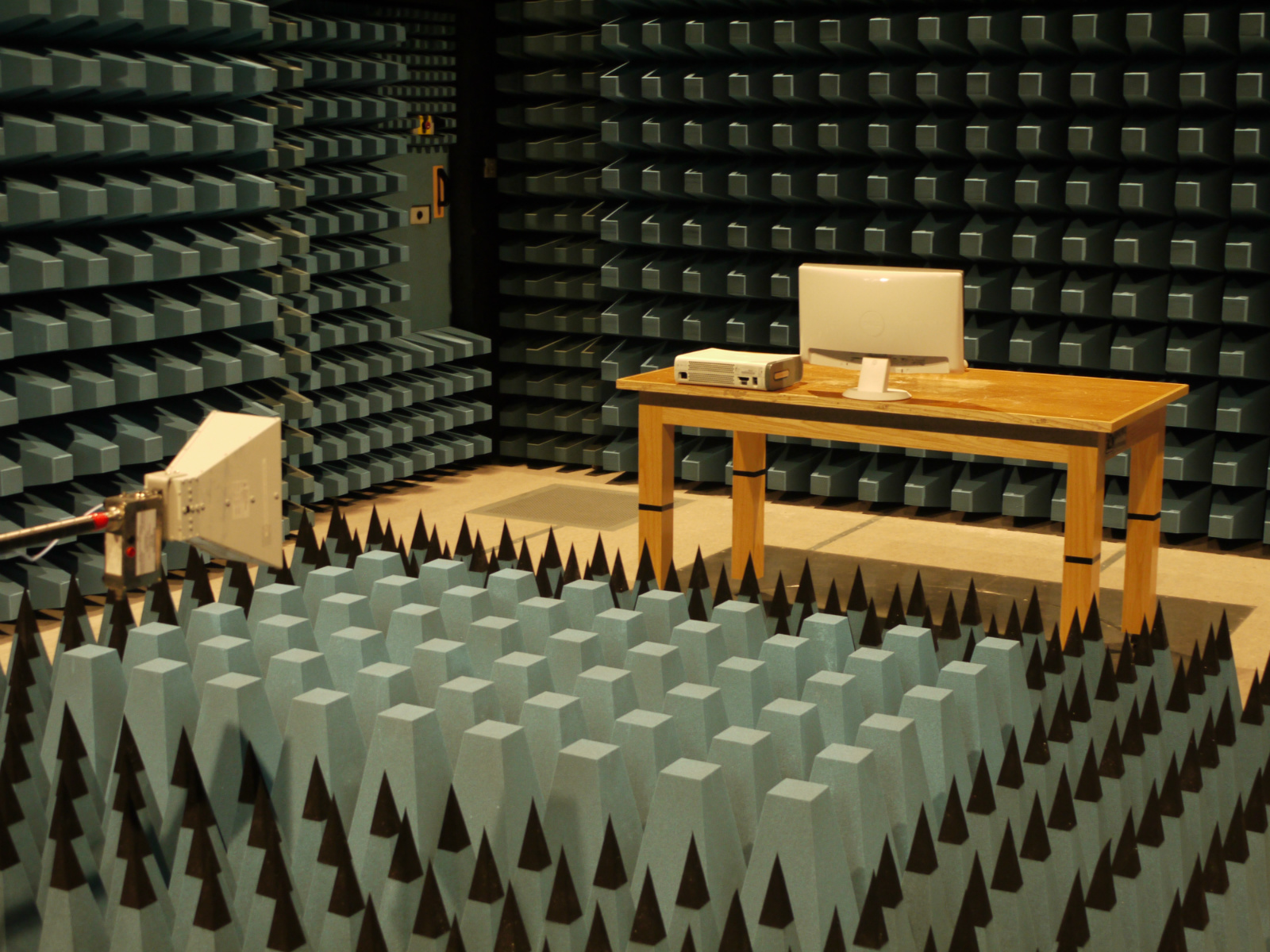 緊貼FCC最新發(fā)布, 共同面對未來新挑戰(zhàn)